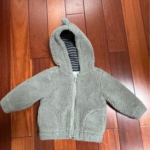 Tommy Bahama boys Sherpa sweater size 6-9 months